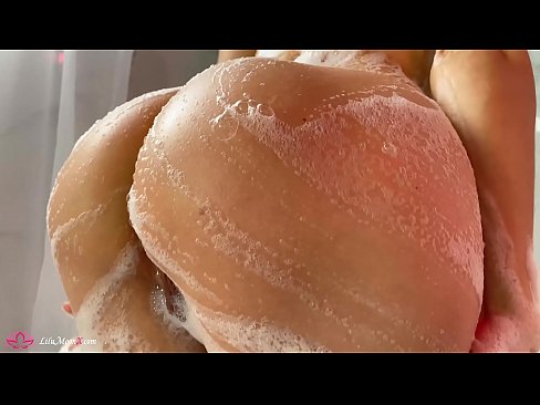 ❤️ Brunette شاور میں شدید orgasm کے لئے وائبریٹر کے ساتھ بلی میں مشت زنی کرتی ہے۔ پر ur.it-com.top